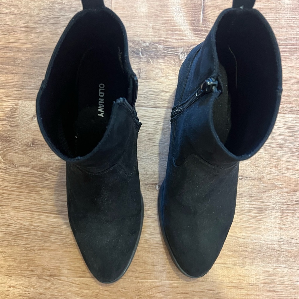 Old Navy Classic Black Suede Boots